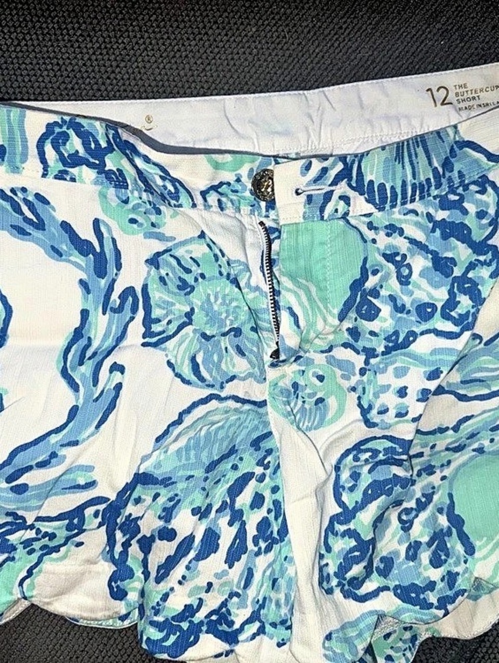 Lilly Pulitzer The Buttercup Short Floral Scalloped Shorts in White & Blue